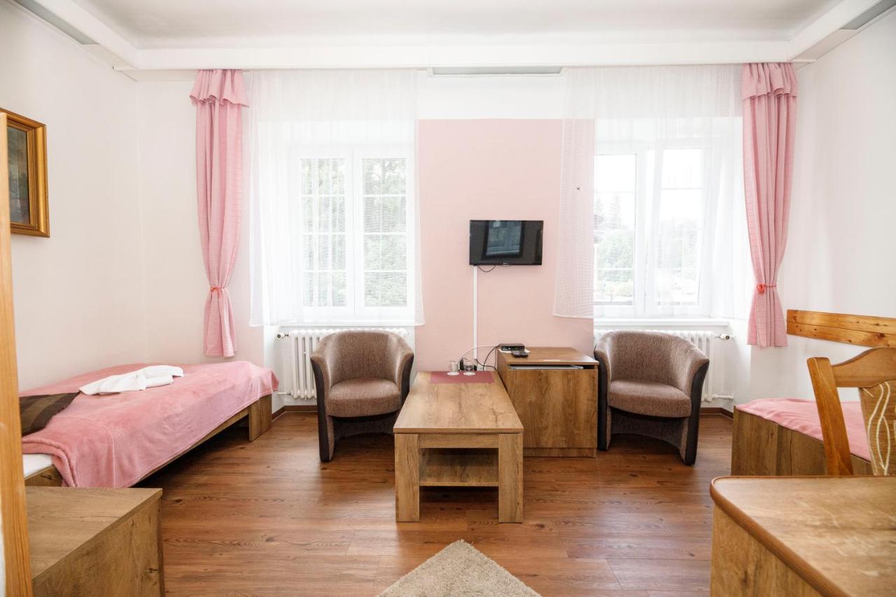 Hotel Džbán Karlova Studánka Exterior foto